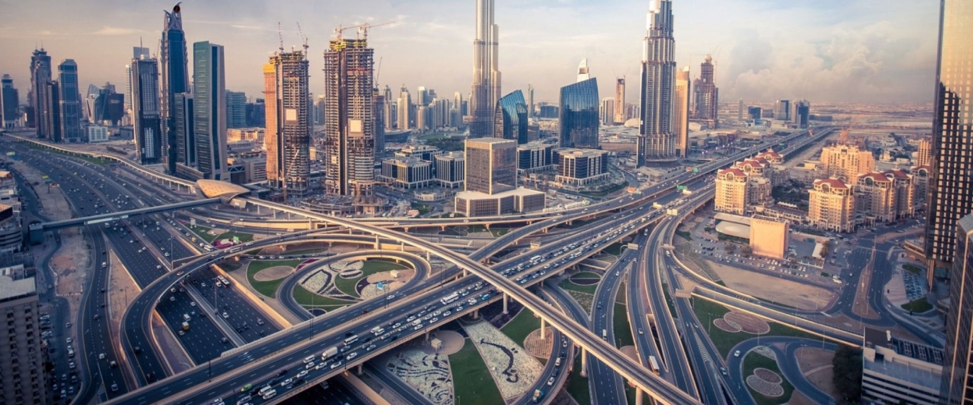 The Benefits and Challenges of Starting a Business in Dubai